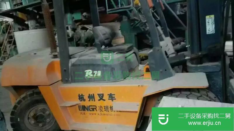 轉讓二手7噸5噸叉車各一臺 13年的