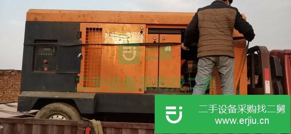 轉(zhuǎn)讓二手的紅五環(huán)空壓機(jī)132/18電移726履帶鉆車出手。