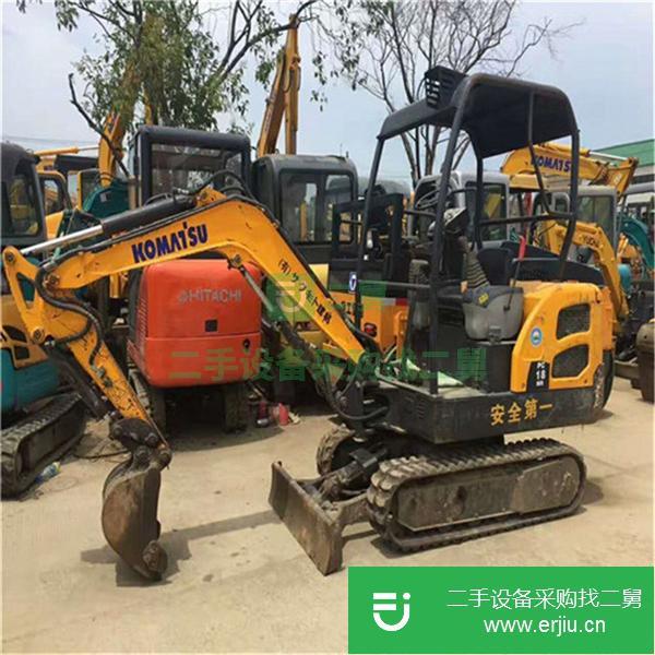 轉(zhuǎn)讓二手農(nóng)用小型挖掘機。