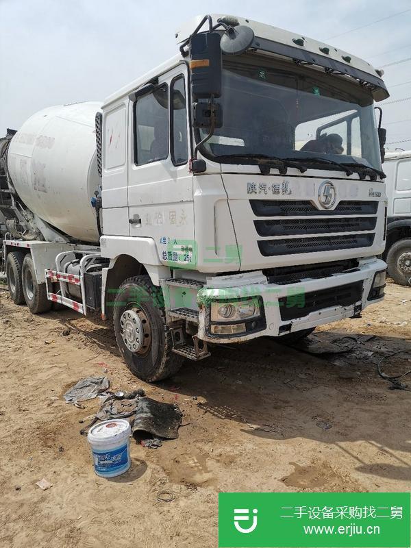 轉(zhuǎn)讓14年國三大14方德龍攪拌車