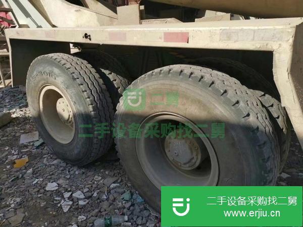 二手混凝土攪拌車 出售13年豪沃大12方水泥攪拌車