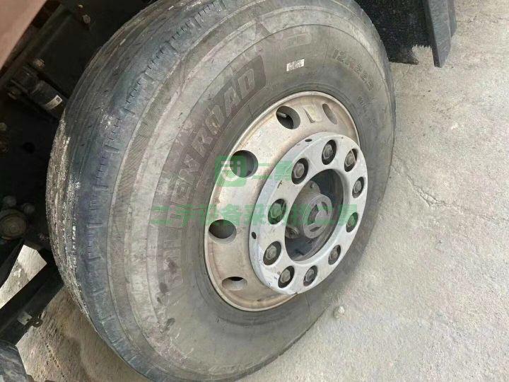 出售牽引車一汽解放J6P460馬力