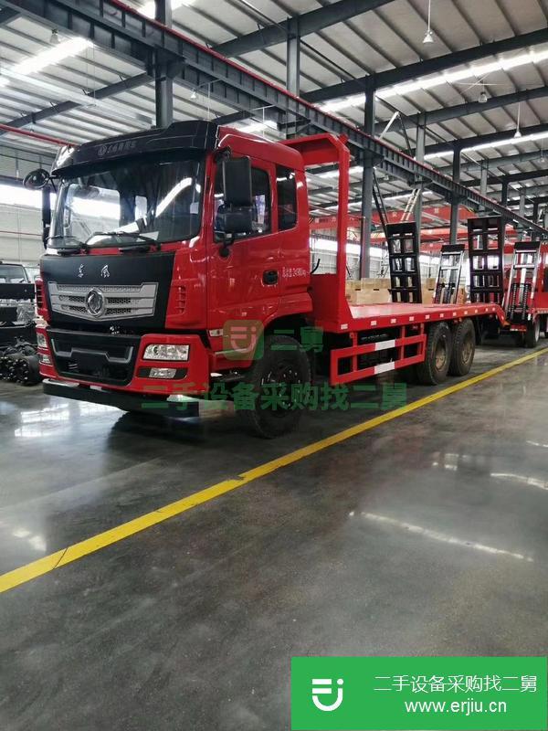轉讓二手的東風后八輪平板車   挖機運輸車