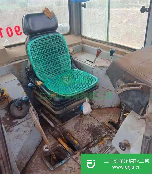 轉(zhuǎn)讓宣工推土機(jī)TS165-2