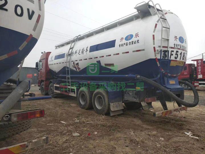 出售牽引車福田歐曼GTL460馬力