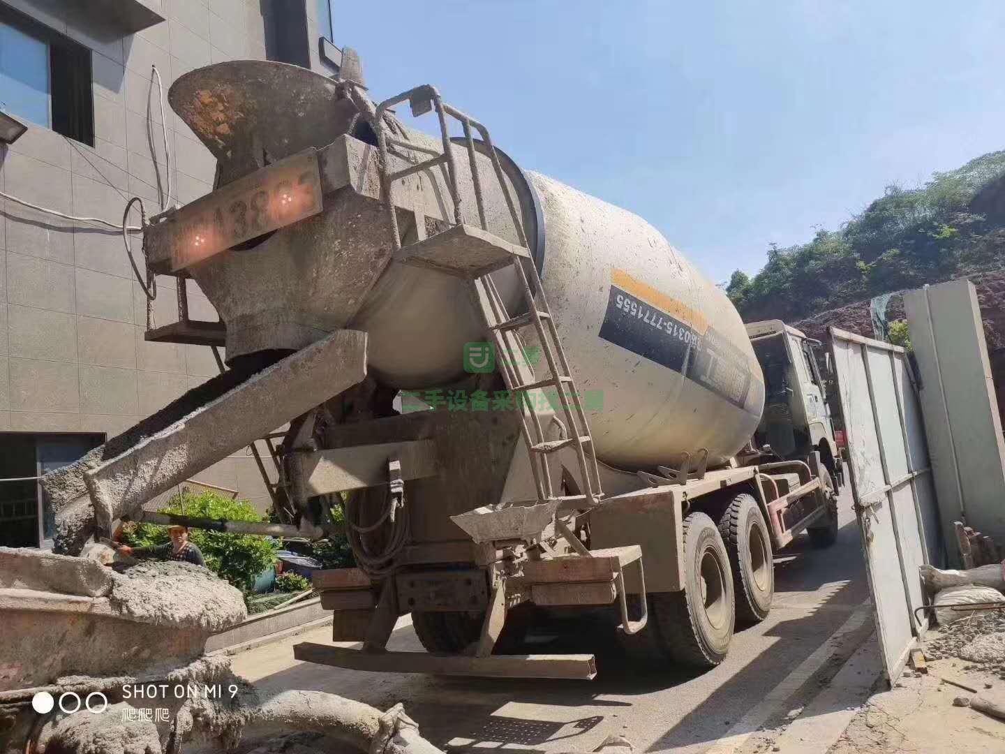 出售豪沃18年國五大16方唐宏上裝攪拌車