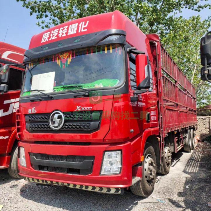 出售高欄半掛車前四后八解放J6P國五排放