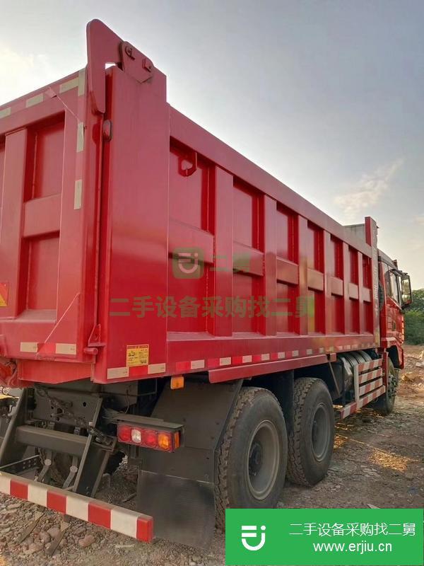 出售二手九成新天然氣德龍x3000自卸車