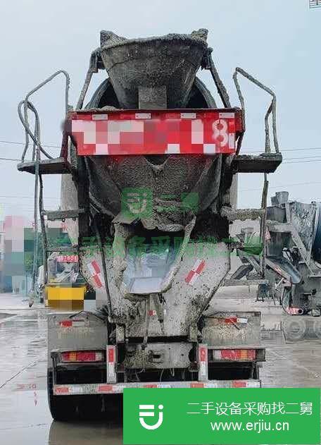 出售10年、11年8臺大16方攪拌車，正常干活
