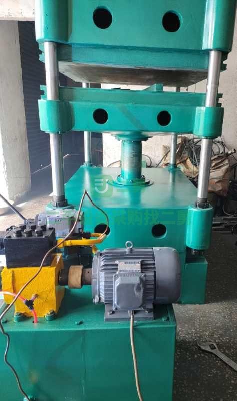 出售80噸大臺面油壓機，柱內左右1200前后1000