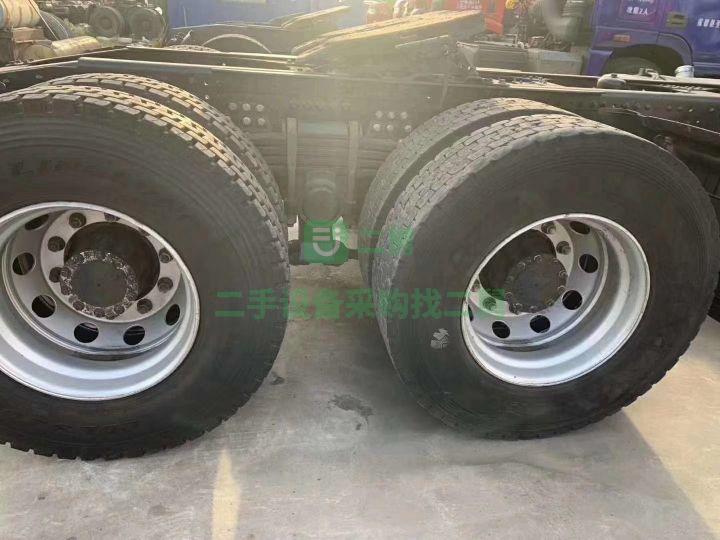 出售牽引車一解放J6P420馬力國五質(zhì)惠版