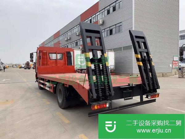 出售二手的九成新的東風齊星后八輪平板運輸車