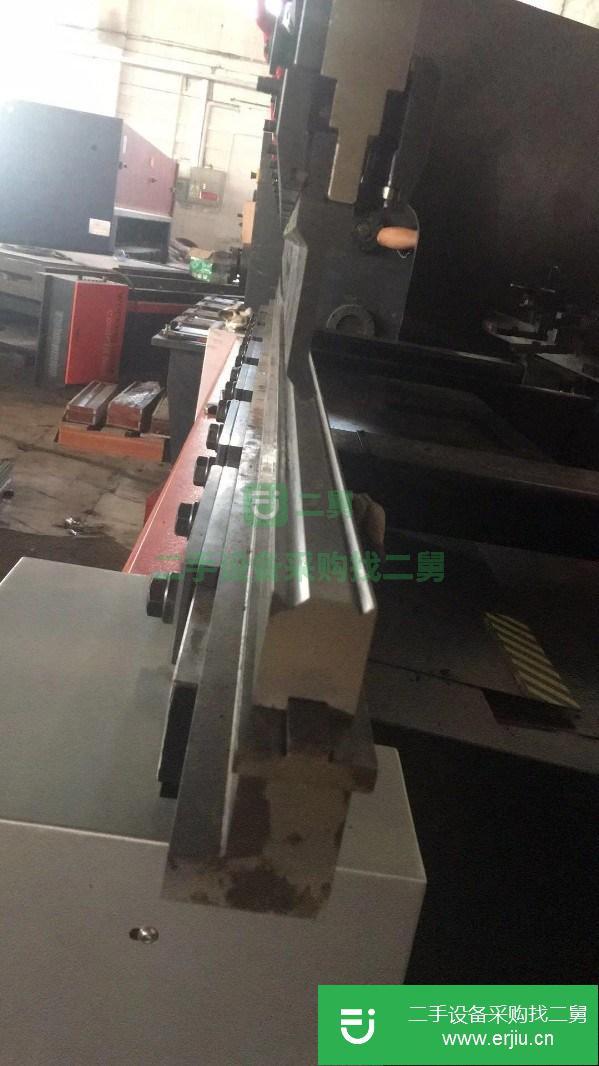 轉(zhuǎn)讓米路嘉50tx1200mm下動式數(shù)控折彎二手剪板機