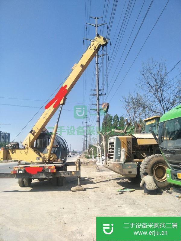 誠心轉讓柳工8噸吊車
