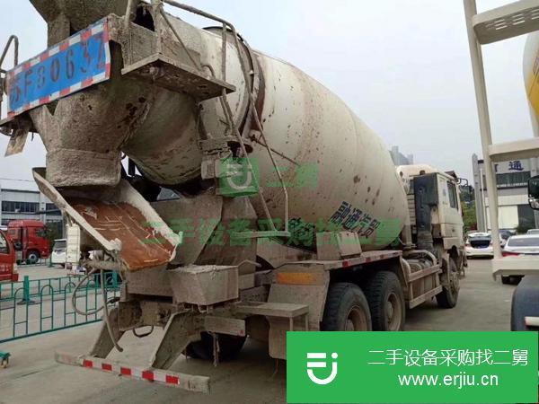 出售一臺14年德龍,大12方攪拌罐車,車況原版