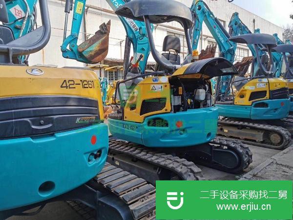 轉讓二手久保田20機型挖掘機 。