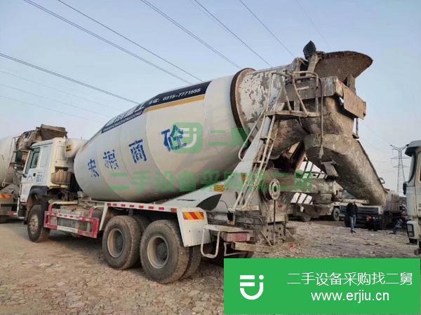 轉讓豪沃唐鴻國五18年大14方二手攪拌車 低價出售二手攪拌車