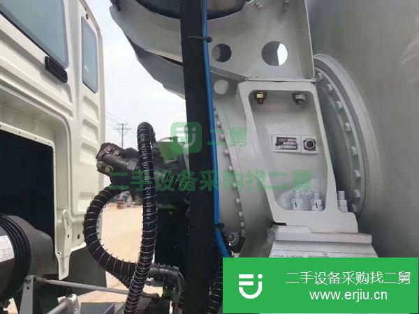 轉(zhuǎn)讓二手輕量化攪拌車 低價處理國六豪沃12方二手攪拌車