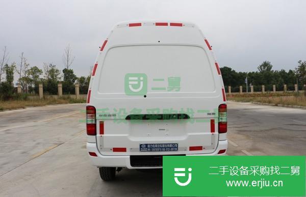 金杯面包式冷藏車急轉