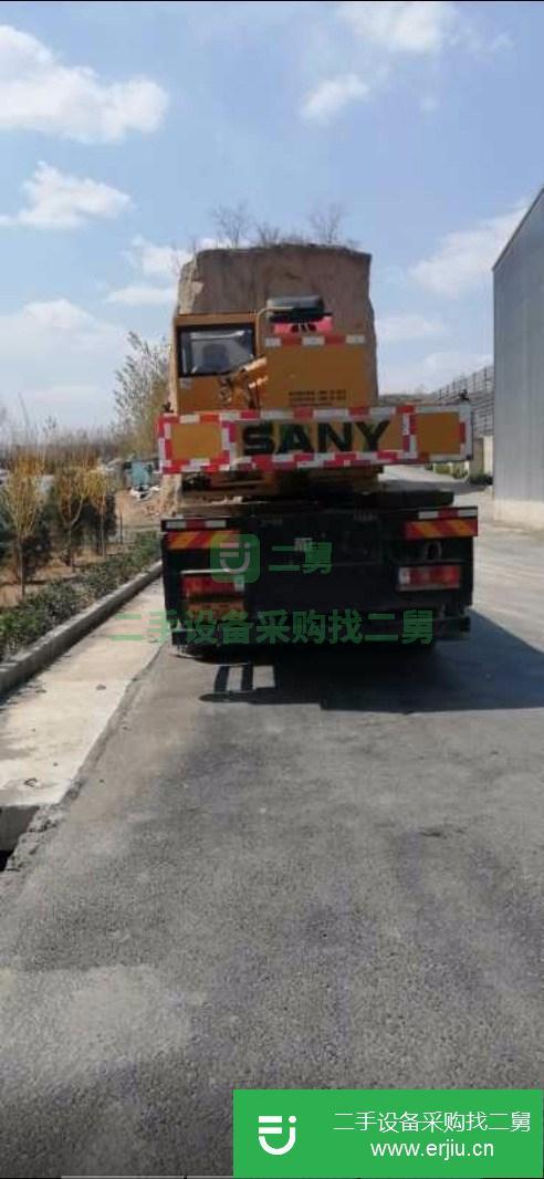 出售17年三月三一12噸吊車國四