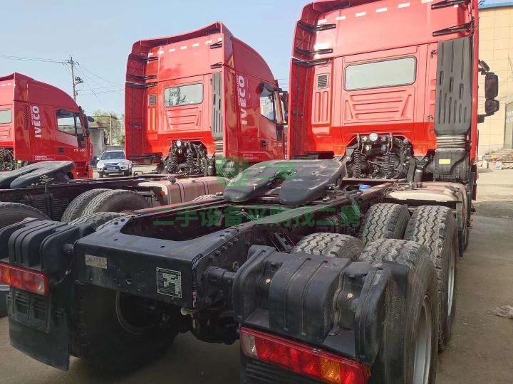 出售牽引車 已上戶 國五紅巖杰獅雙驅430馬力 科索動力 包過戶