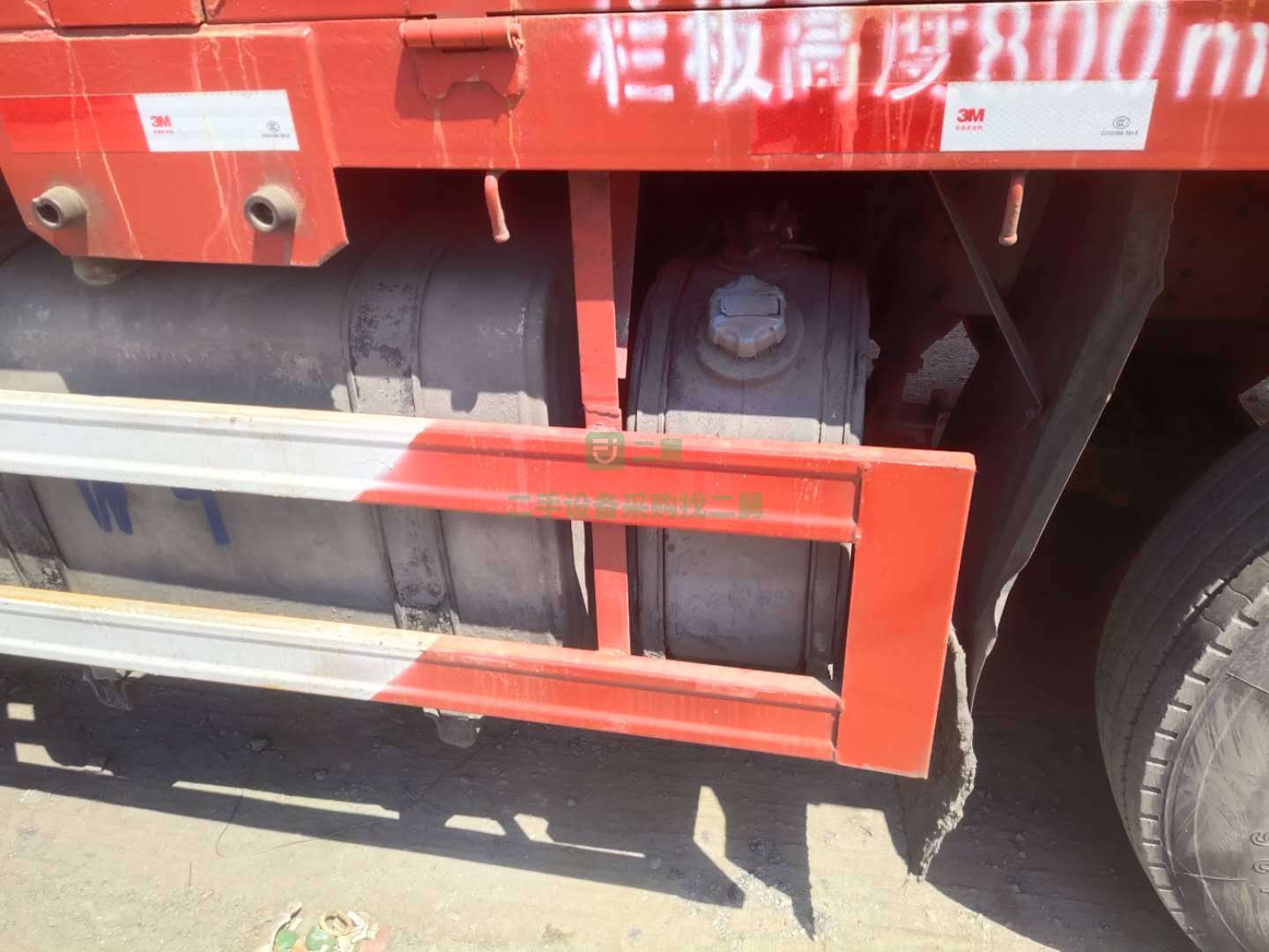 前四后八德龍平板牽引車出售