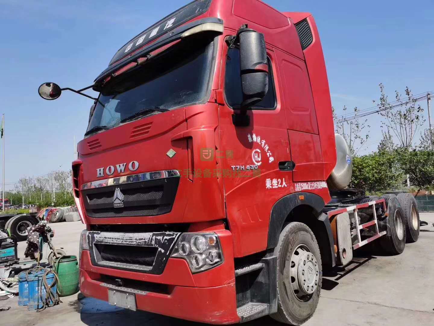 995大罐天然氣豪沃國五雙驅輕體牽引車