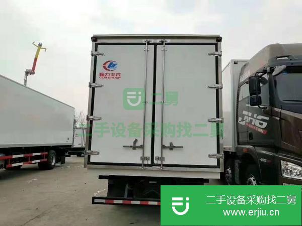 出售二手的九成新的福田歐馬可5.2米冷藏車