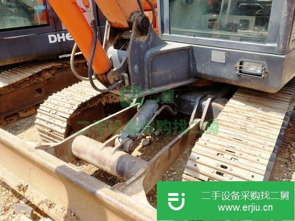 轉(zhuǎn)讓二手斗山60-7挖掘機(jī)。