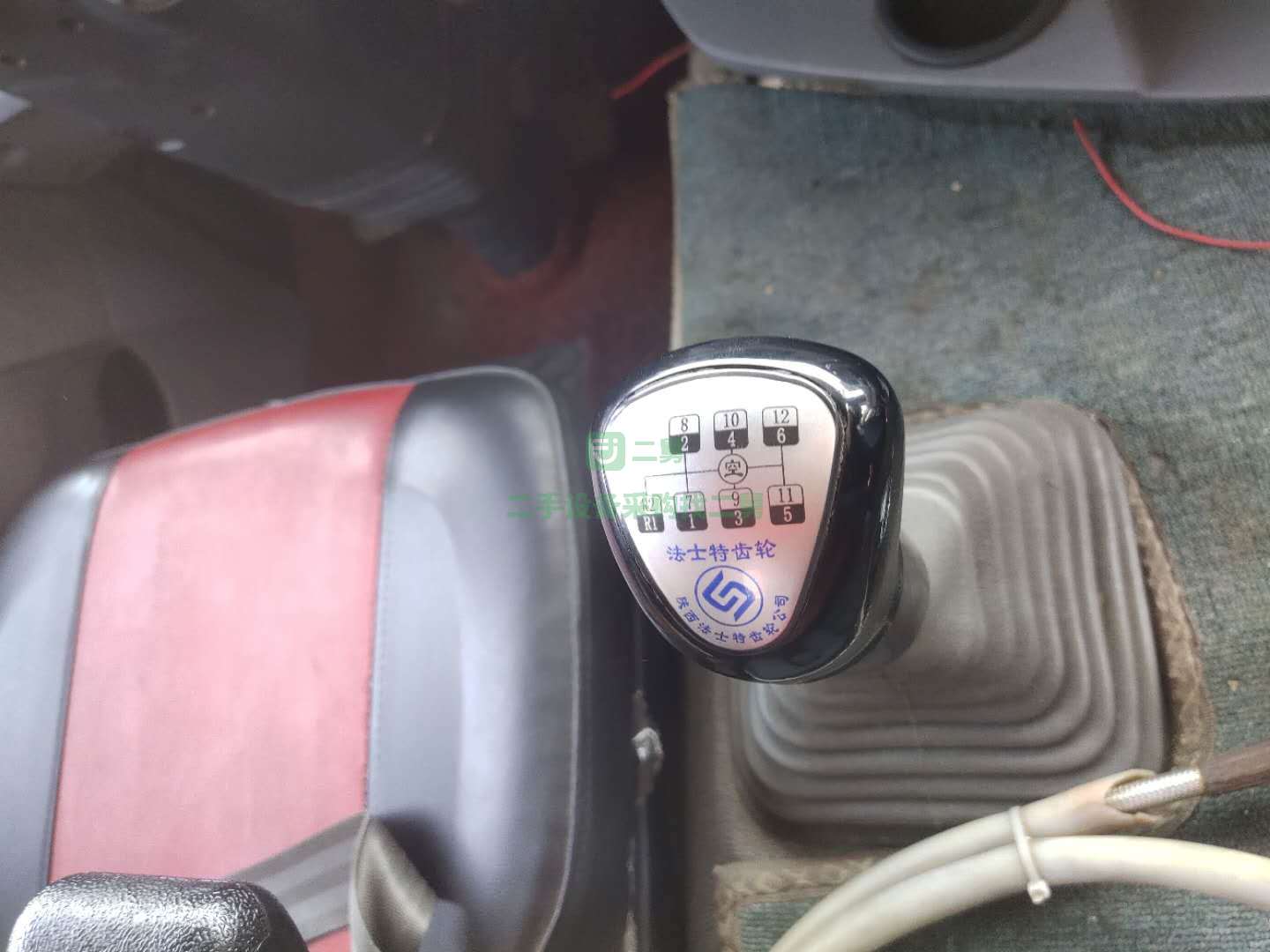 17年前四后八歐曼牽引車出售