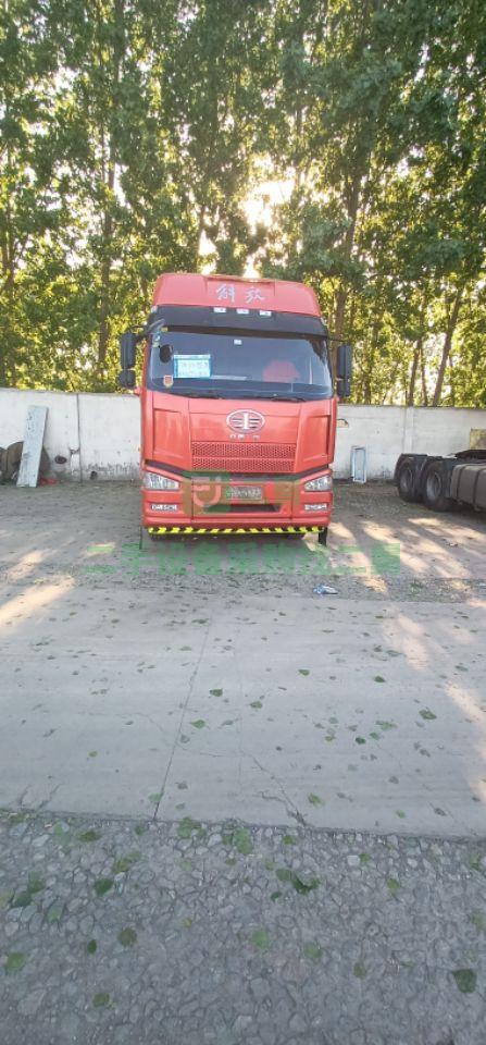 出售17年雙驅(qū)牽引車解放l6p  國(guó)五420馬力