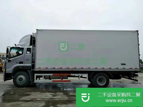 二手的6米8福田歐馬可210馬力冷藏車出售