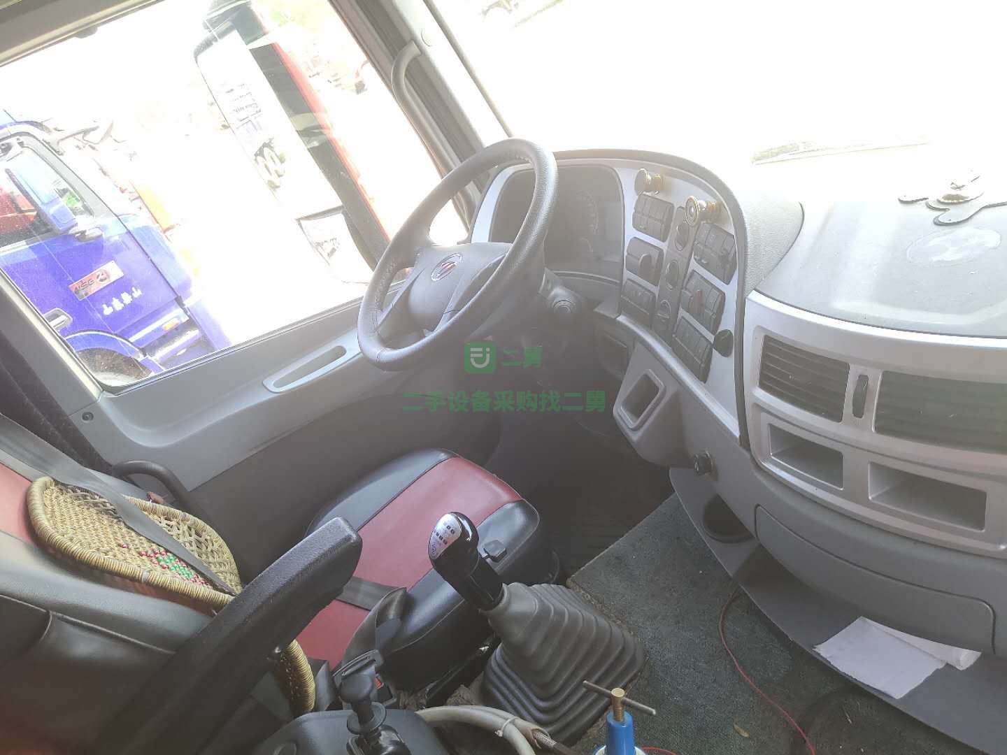 17年前四后八歐曼牽引車出售