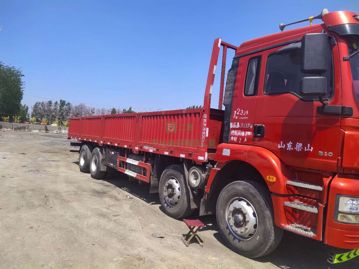 前四后八德龍平板牽引車出售
