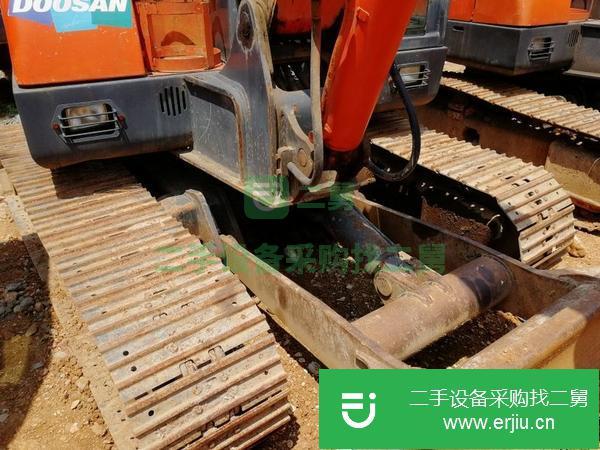轉(zhuǎn)讓二手斗山60-7挖掘機(jī)。
