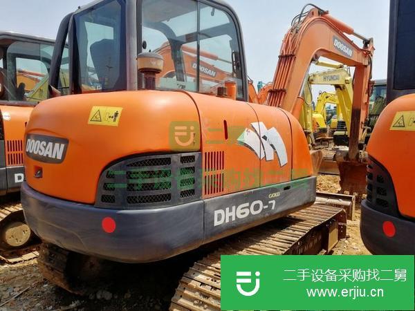 轉(zhuǎn)讓二手斗山60-7挖掘機(jī)。
