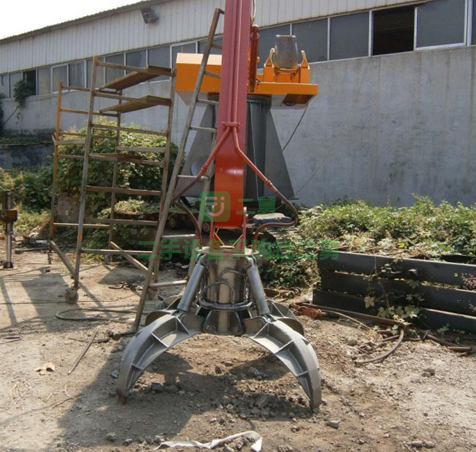 出售二手固定式抓廢鐵抓鋼機