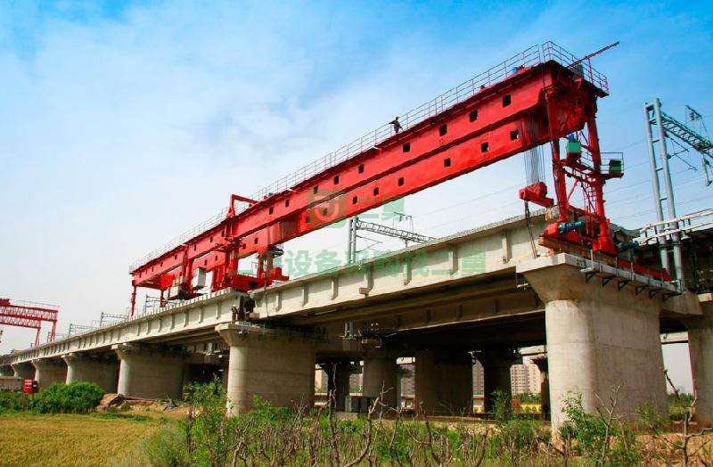 出售架橋機，龍門吊，運梁車