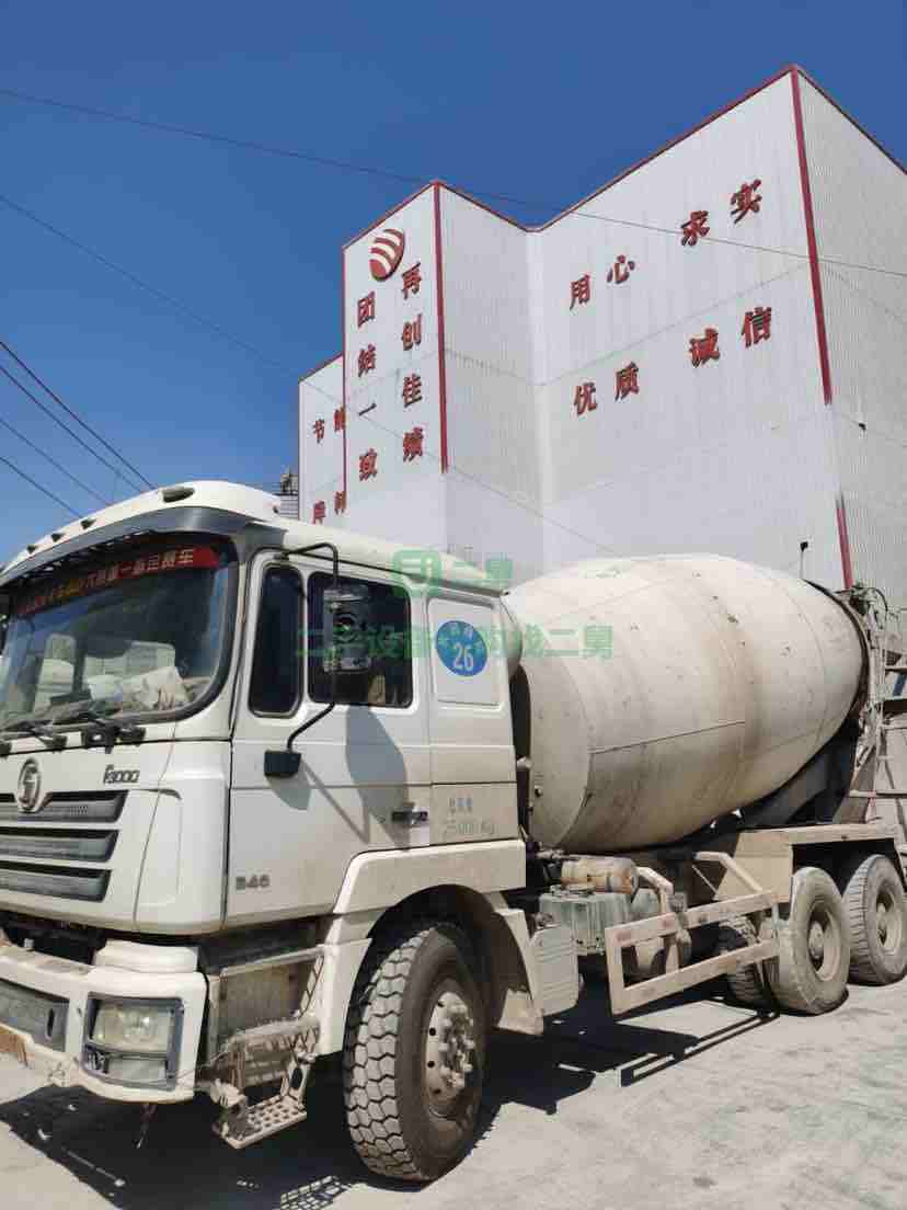 出售3臺德龍攪拌車，13年大12方，車框好，價格低