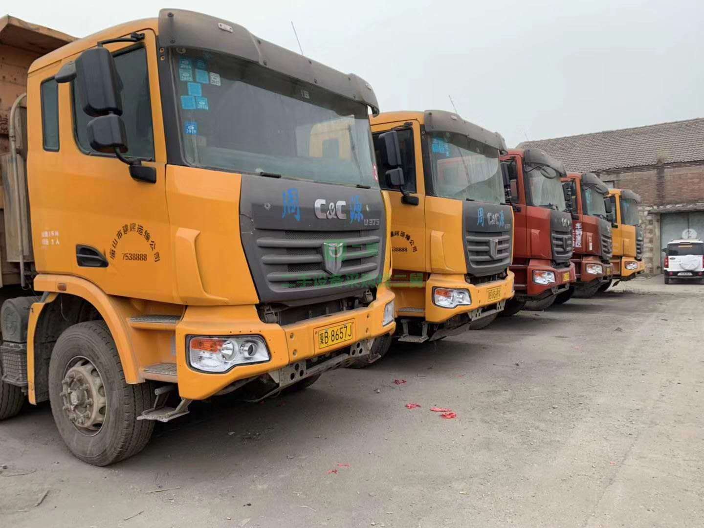國四聯(lián)合重卡天然氣大廂7.6米自卸車出售
