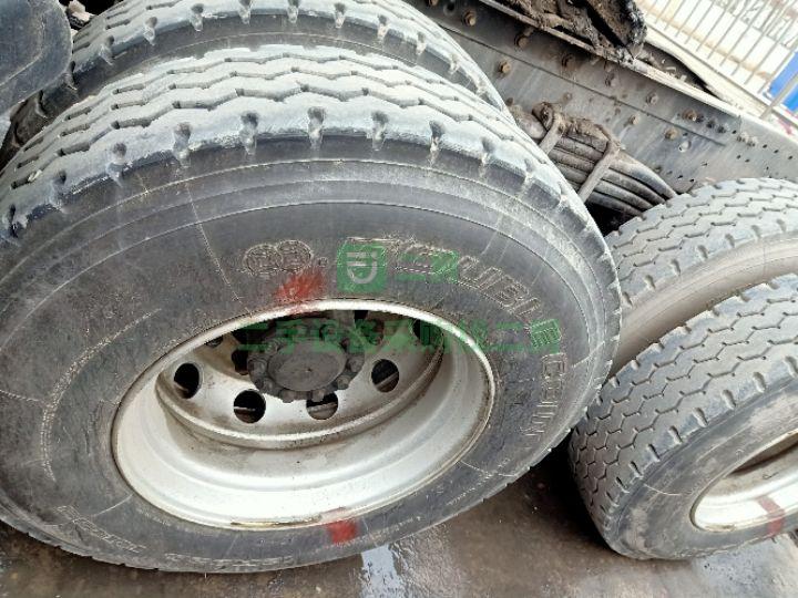 出售18年福田歐曼新ETX雙驅(qū)輕體國(guó)五排放375馬力牽引車(chē)支持全國(guó)分期