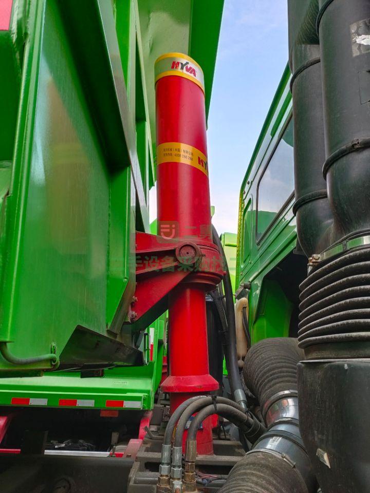 出售豪沃LNG380-430馬力，5.6米-5.8米自卸車