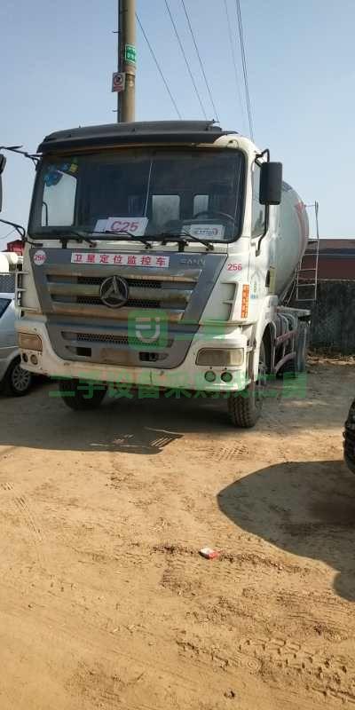 出售國三三一攪拌車12方