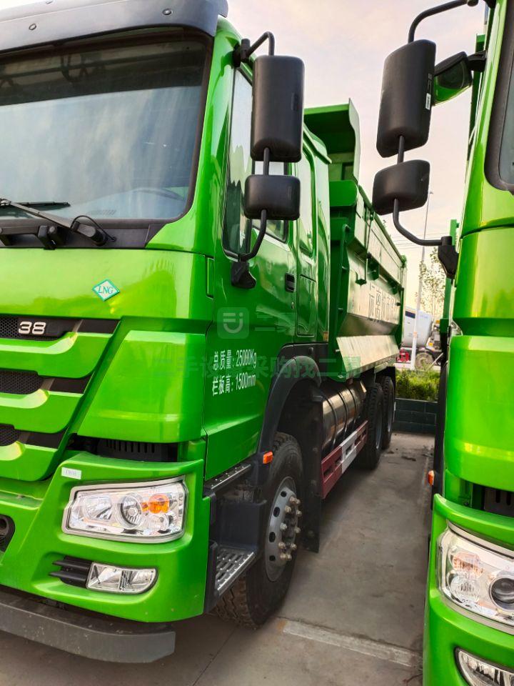 出售豪沃LNG380-430馬力，5.6米-5.8米自卸車