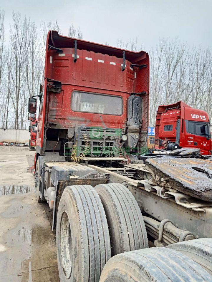 出售17年牽引車東風(fēng)商用天龍啟航版雙驅(qū)輕體國五排放420馬力可分期付款