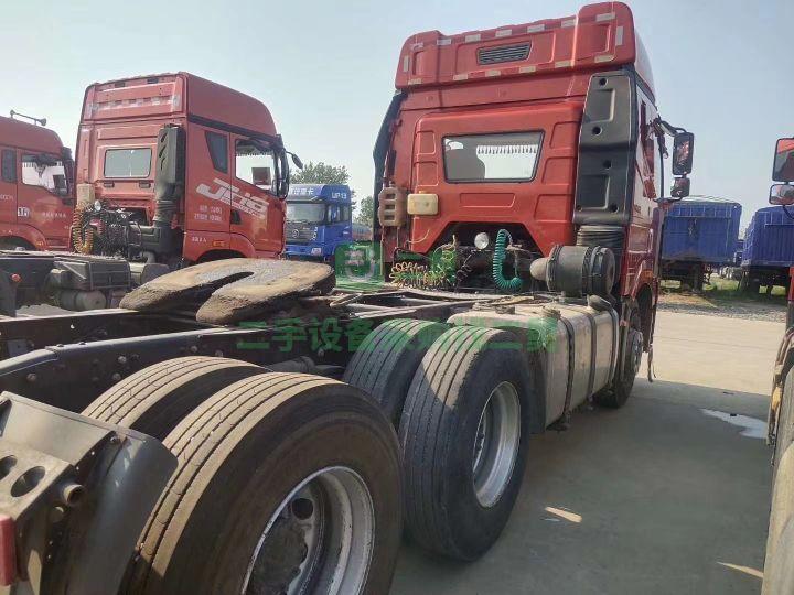 出售牽引車一汽解放J6P