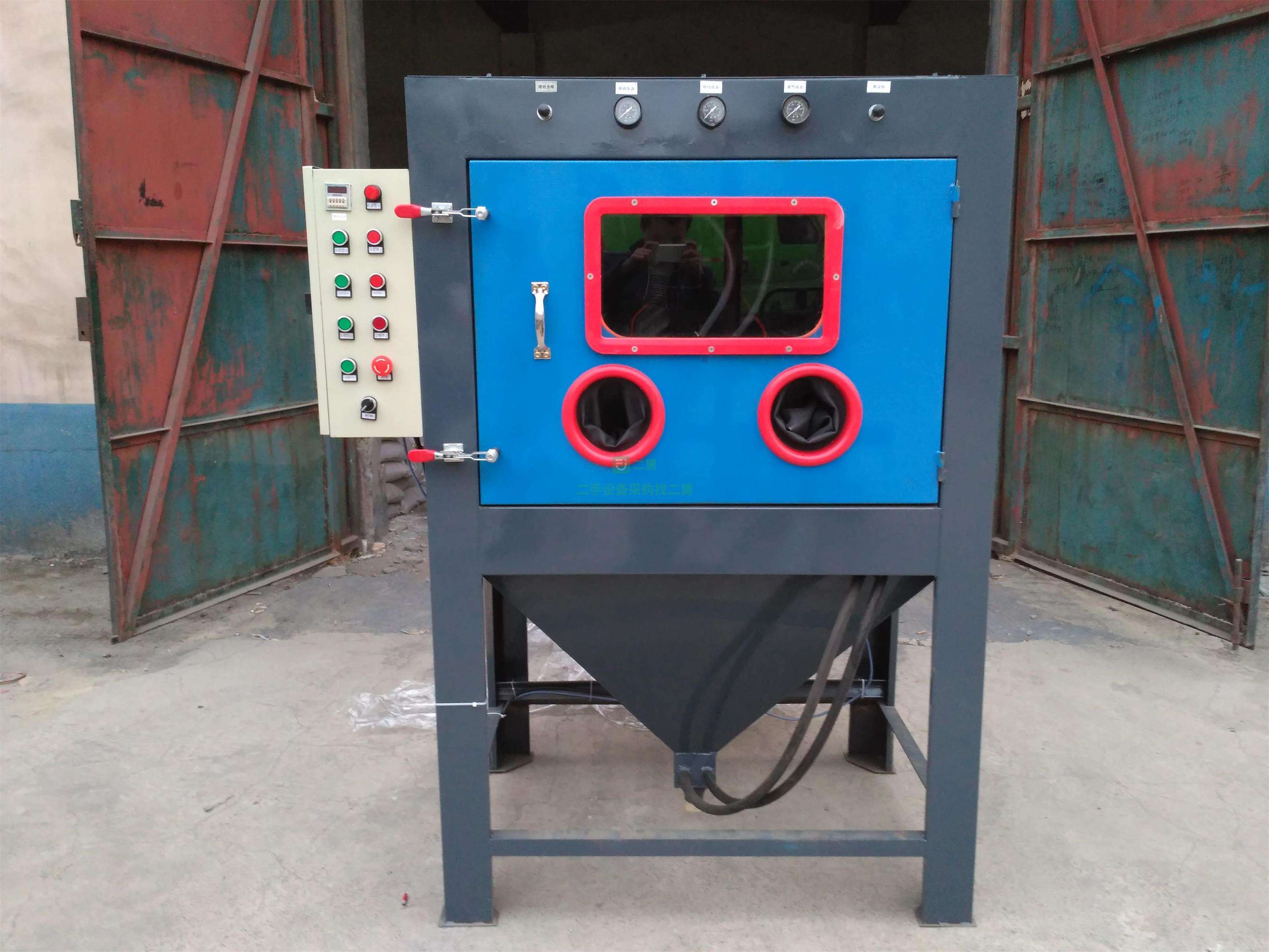 出售電腦儀表 螺桿壓縮機(jī)  噴砂機(jī)干燥機(jī) 高效過濾器 空調(diào) 精密水冷冷水機(jī)
