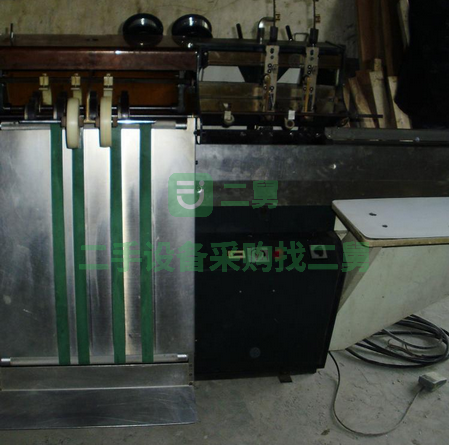 供應(yīng)二手半自動騎馬裝訂機(jī)訂書機(jī)DQ404—02GD