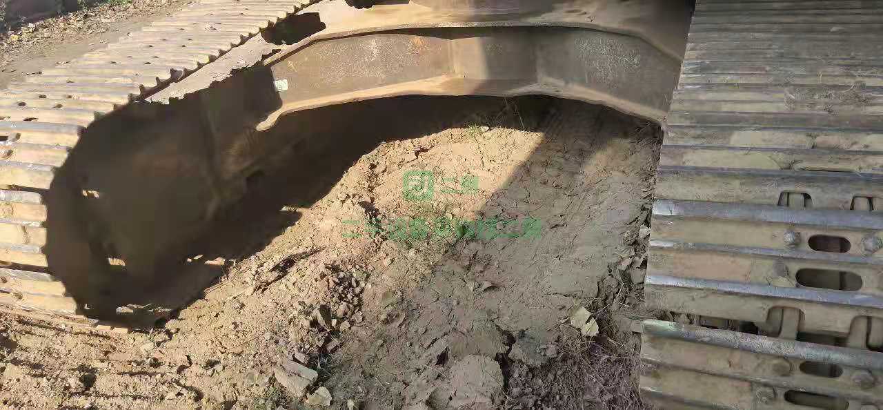 出售16年沃爾沃210等錢急售，二手挖掘機
