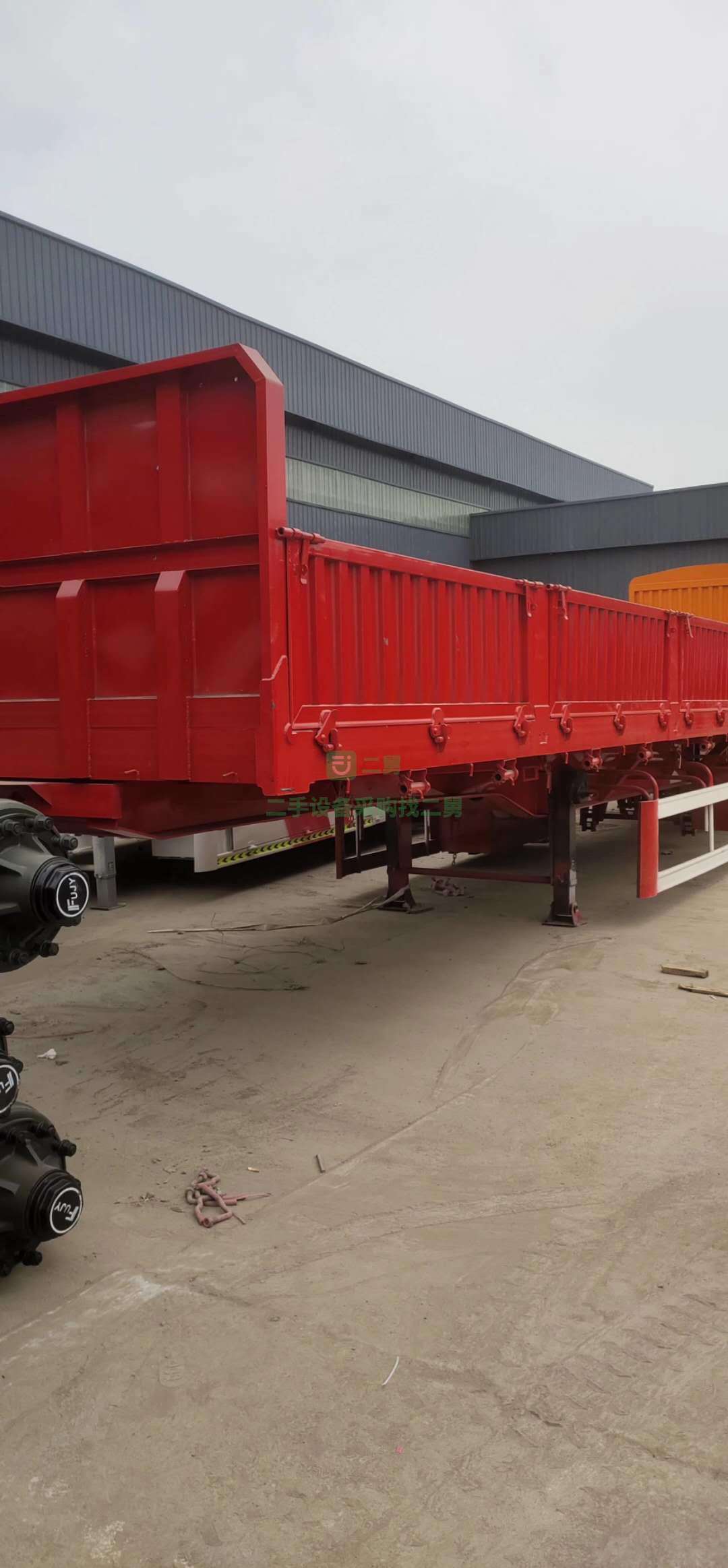 低價出售轉讓側翻半掛車